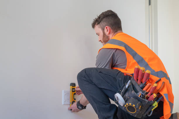 Best Emergency Electrical Repair  in Topanga, CA